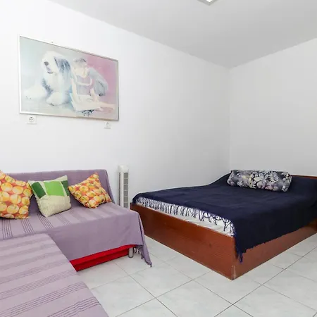 Sanja Apartment *