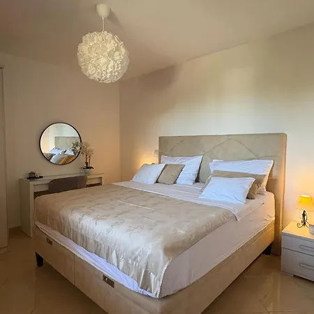 Apartament Sanja *