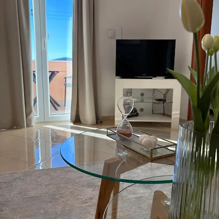 Sanja Apartament *